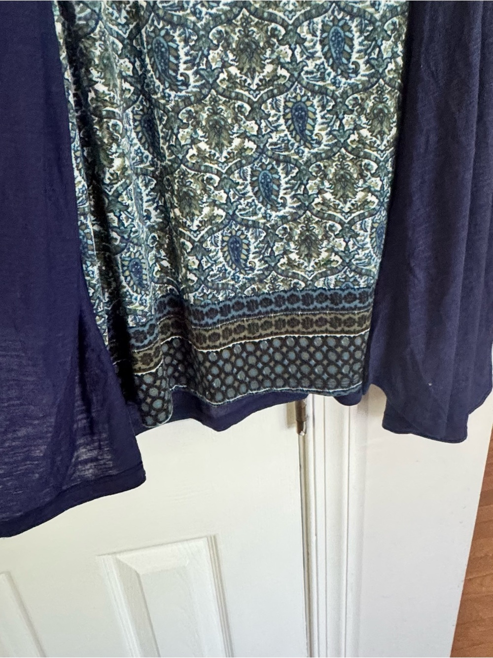 White Stag Women’s L Mock Layer Cardigan Navy Blue Paisley Print 2-in-1 Top NWOT - Picture 10 of 11